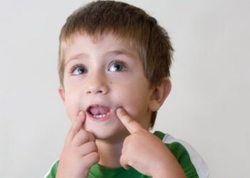 درمان لکنت زبان را به تاخیر نیندازید