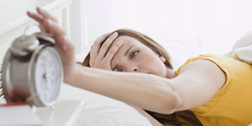 چرا صبح‌ها با سردرد از خواب بیدار می‌شویم