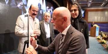 استقبال بی نظیر از نخستین کنگره بین المللی منشور اخلاقی در ایران