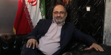 فرق آموزش مدیریت و کوچینگ مدیران