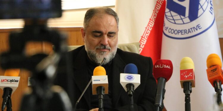 نقش موثر روابط بینالمللی در توسعه صنعت مد و لباس در کشورهای اسلامی
