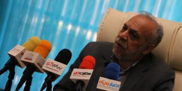 این گفت وگو را با رایحه گل مطالعه کنید